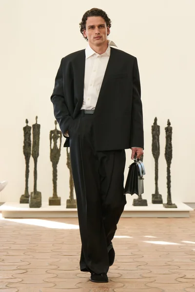 Look 46